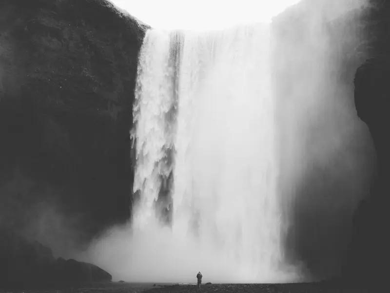 Finding Sanctuary: Top Yoga Retreats for Mental Clarity — image 1